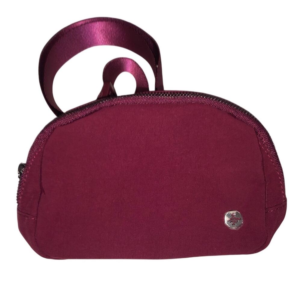 Halara Logo Casual Waist Bag Fanny Pack Burgundy Maroon Belt Bag Red Travel